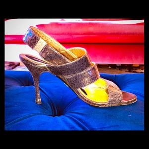 Gold Dolce and Gabbana Pumps 39 Bellissima!